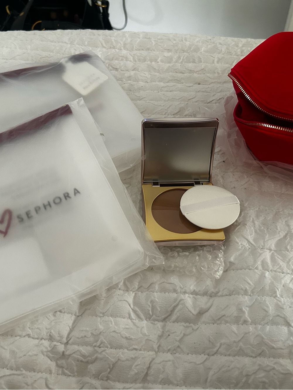 Elizabeth Arden Compact Powder Bronzer  and Travel Bag sephora travel bags